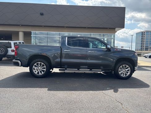 Used 2019 Chevrolet Silverado 1500 LTZ w/ LTZ Premium Package image 4