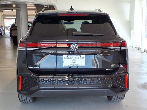 Used 2026 Volkswagen Tiguan SE R-Line AWD/4WD image 5