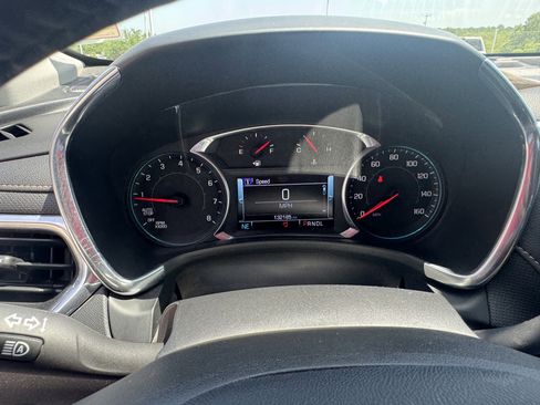 Used 2018 Chevrolet Equinox Premier AWD/4WD image 19