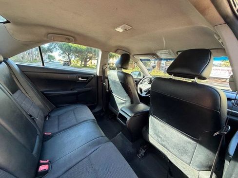 Used 2017 Toyota Camry SE FWD image 36
