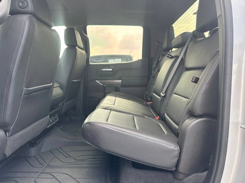 Used 2020 Chevrolet Silverado 1500 LTZ AWD/4WD image 18
