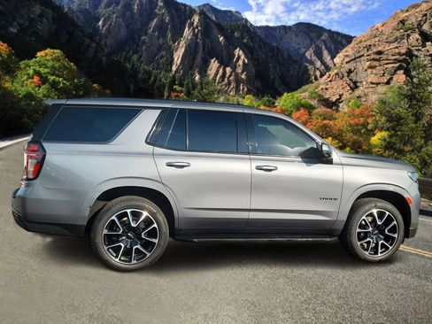 Used 2021 Chevrolet Tahoe RST w/ Luxury Package AWD/4WD image 2