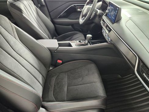 Used 2025 Acura ADX A-Spec image 15