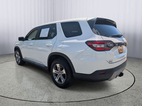 Certified 2023 Honda Pilot EX-L image 4