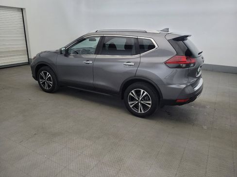 Used 2019 Nissan Rogue SV w/ Premium Package AWD/4WD image 3