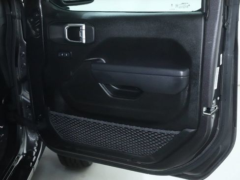 Used 2025 Jeep Wrangler Unlimited Sport AWD/4WD image 33