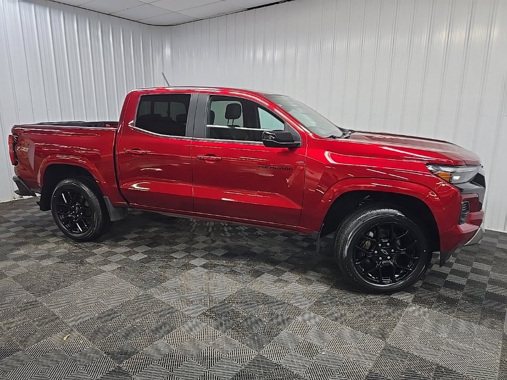 Used 2024 Chevrolet Colorado Z71 w/ LPO, Dark Essentials Package AWD/4WD image 1