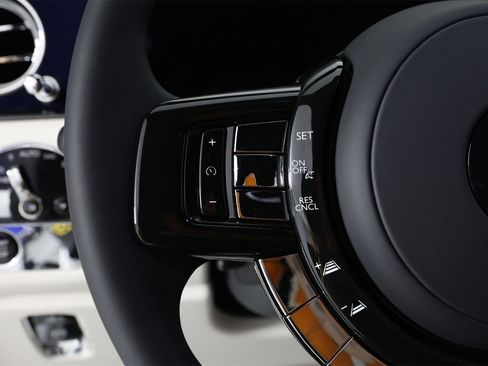 New 2026 Rolls-Royce Cullinan image 14