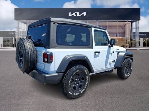 Used 2026 Jeep Wrangler Sport AWD/4WD image 6