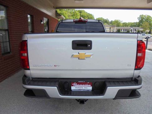 Used 2018 Chevrolet Colorado LT w/ LT Convenience Package image 4