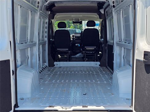 New 2025 RAM ProMaster 3500 w/ Quick Order Package 22H SLT+ FWD image 14