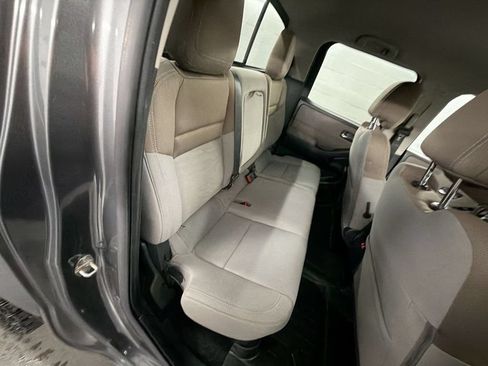 Used 2022 Nissan Frontier SV RWD image 23