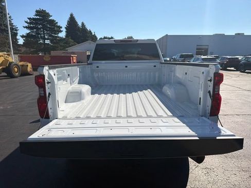 Used 2025 Chevrolet Silverado 3500 LT w/ Safety Package AWD/4WD image 10