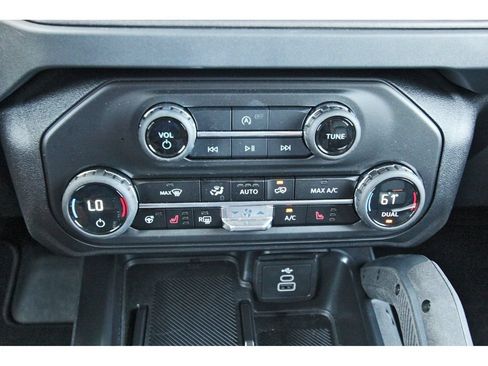 Certified 2026 Ford Bronco Badlands AWD/4WD image 25