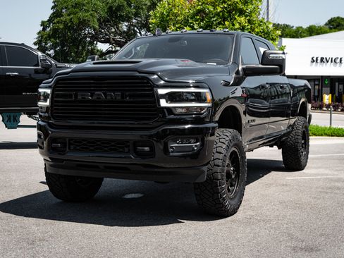 Used 2023 RAM 2500 Laramie AWD/4WD image 5