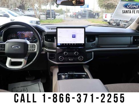 Used 2024 Ford Expedition XLT image 20