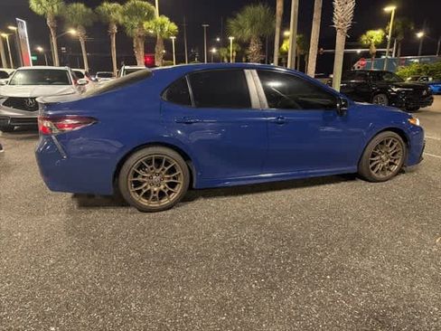 Used 2023 Toyota Camry SE image 6