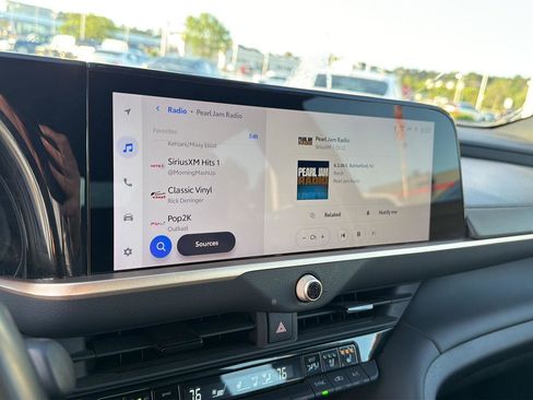 Certified 2025 Toyota Crown XLE image 24