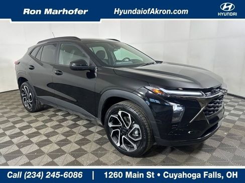 Used 2025 Chevrolet Trax RS w/ Driver Confidence Package image 1