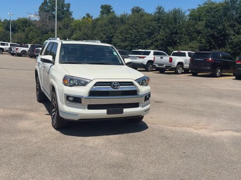 Used 2023 Toyota 4Runner Limited RWD image 3