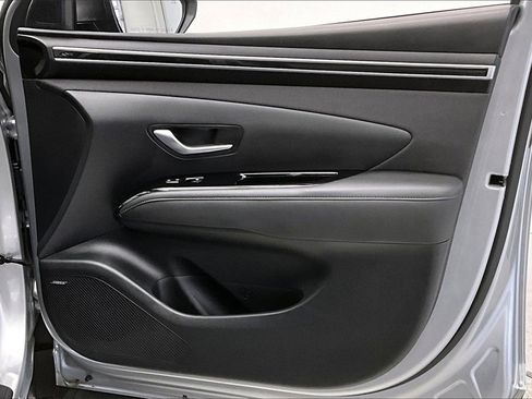 Certified 2023 Hyundai Tucson Limited w/ Cargo Package image 19