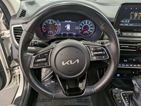 Used 2022 Kia Seltos SX AWD/4WD image 21