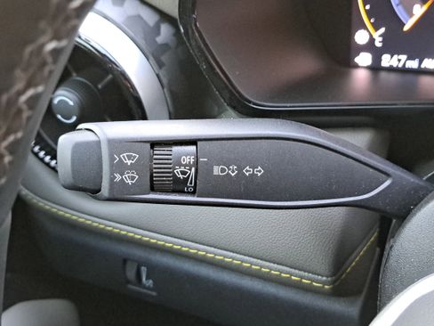 Used 2025 Chevrolet Colorado ZR2 w/ Technology Package image 26