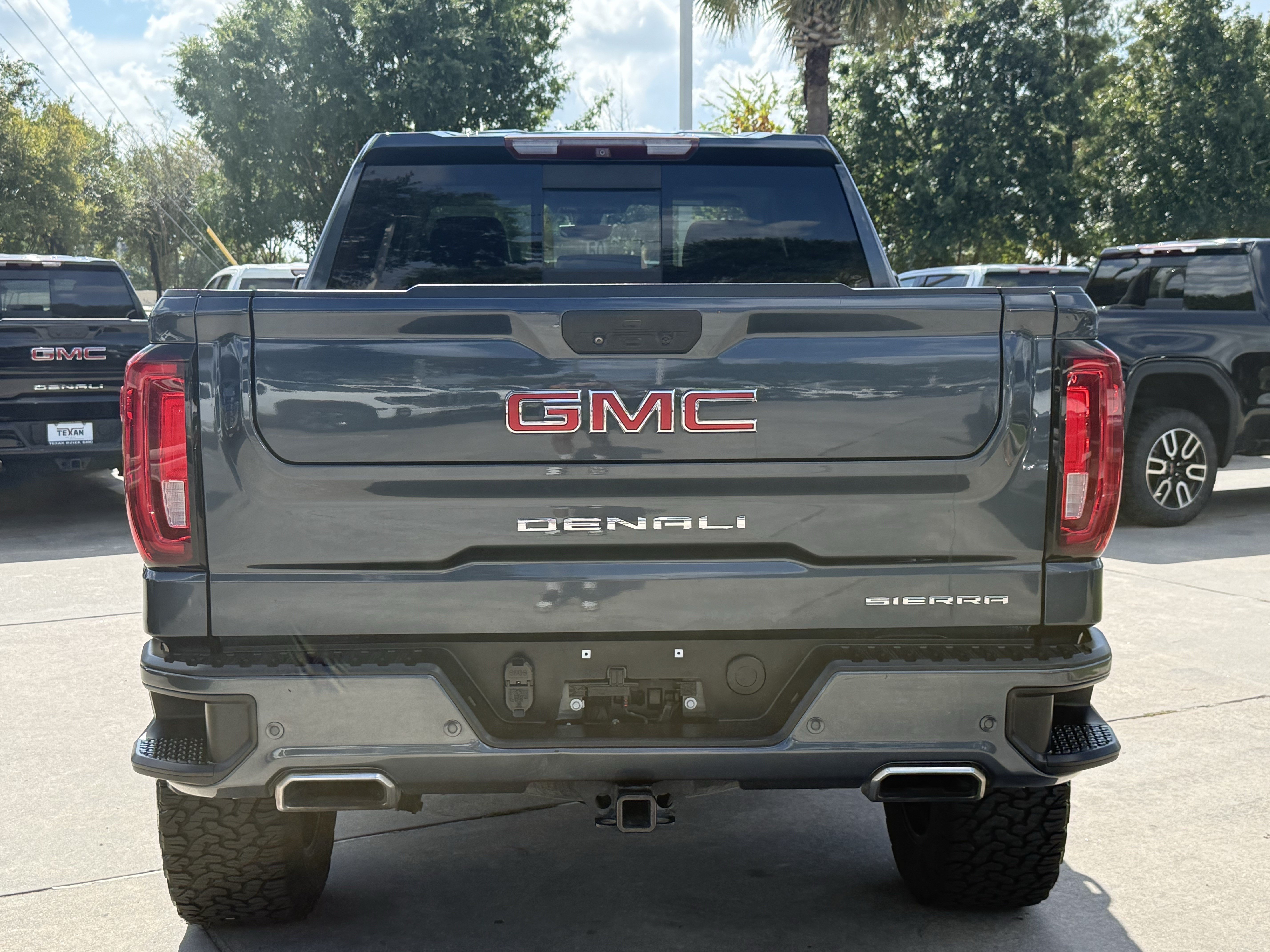 Used 2019 GMC Sierra 1500 Denali w/ Technology Package AWD/4WD image 6