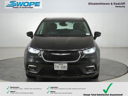 Certified 2024 Chrysler Pacifica Touring-L image 8