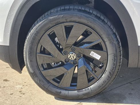 New 2026 Volkswagen Atlas SE AWD/4WD image 10