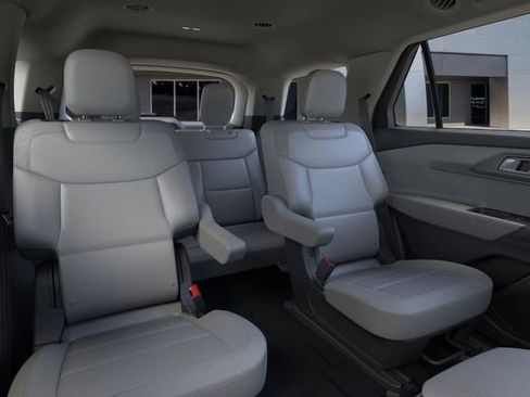 New 2026 Ford Explorer Active w/ Active Comfort Package image 11
