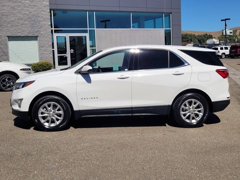 Used 2020 Chevrolet Equinox LT w/ LPO, Floor Liner Package AWD/4WD image 7