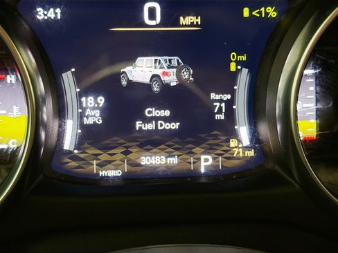 Used 2023 Jeep Wrangler Unlimited Sahara image 8