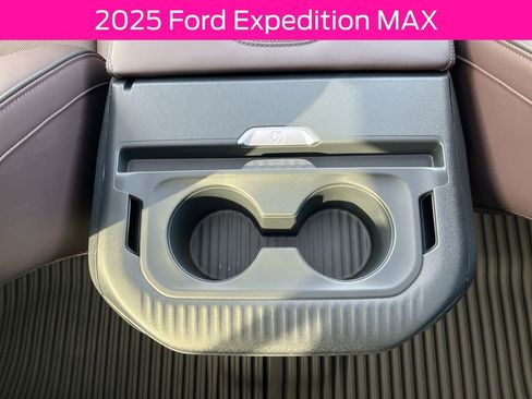 New 2025 Ford Expedition Max Platinum w/ Platinum Ultimate Package AWD/4WD image 23