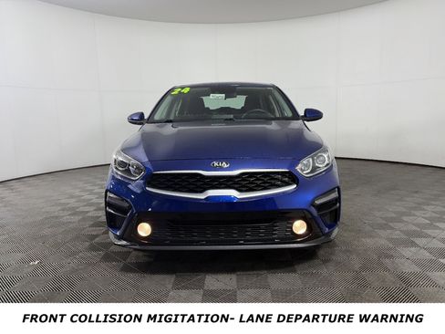 Used 2021 Kia Forte LXS image 2