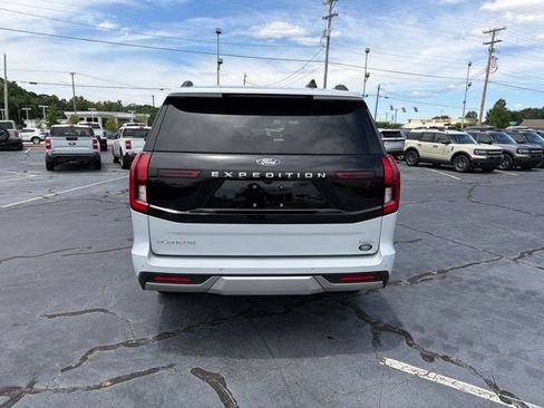 Certified 2025 Ford Expedition Max Platinum AWD/4WD image 6