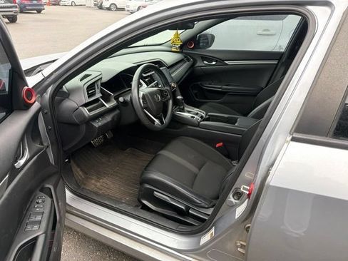 Used 2020 Honda Civic Sport image 8