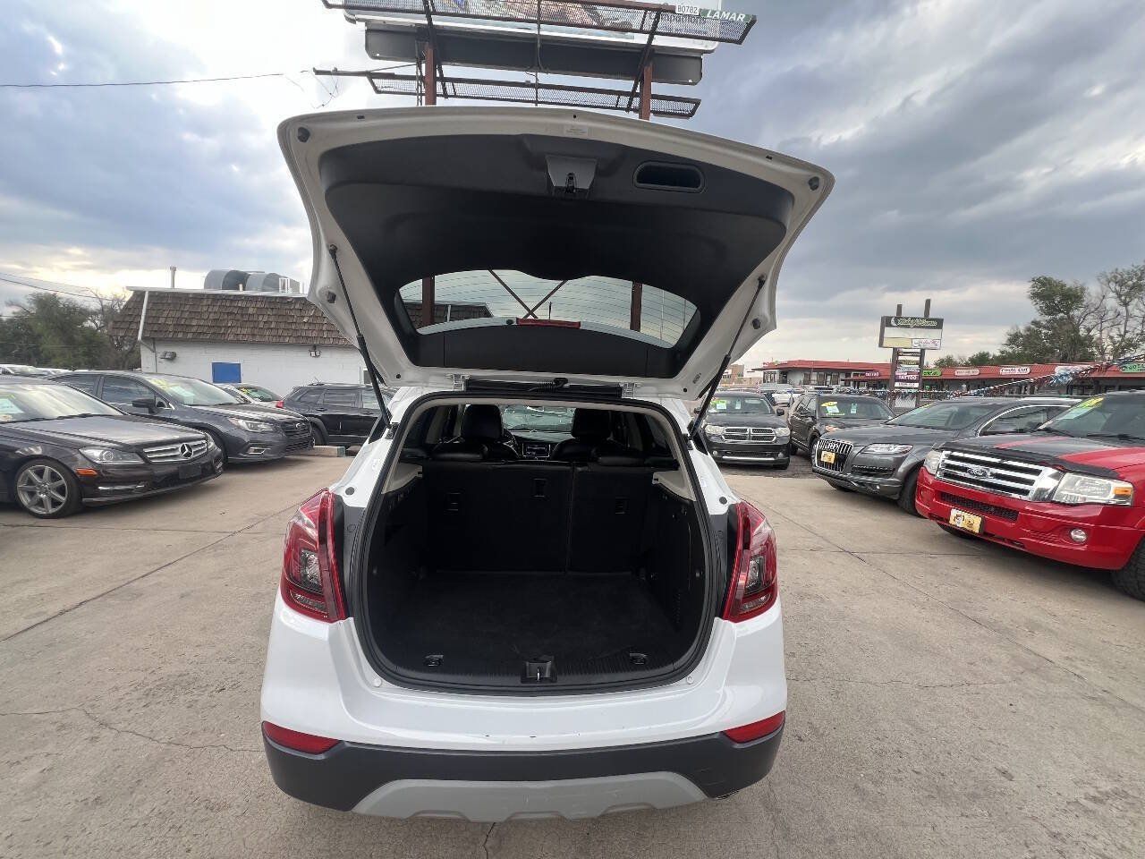 Used 2019 Buick Encore Preferred AWD/4WD image 8