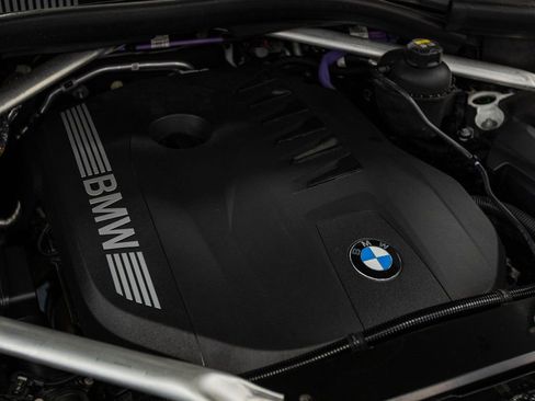 Used 2023 BMW X7 xDrive40i image 5