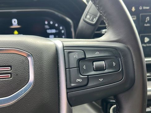 Used 2025 GMC Sierra 1500 SLT AWD/4WD image 18