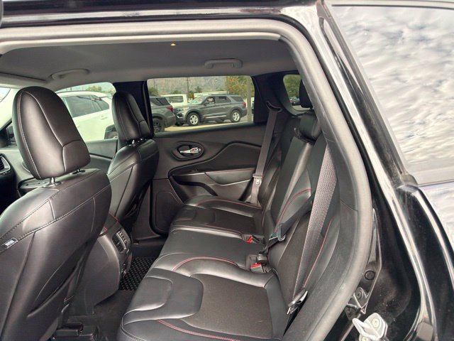 Used 2021 Jeep Cherokee Trailhawk AWD/4WD image 23