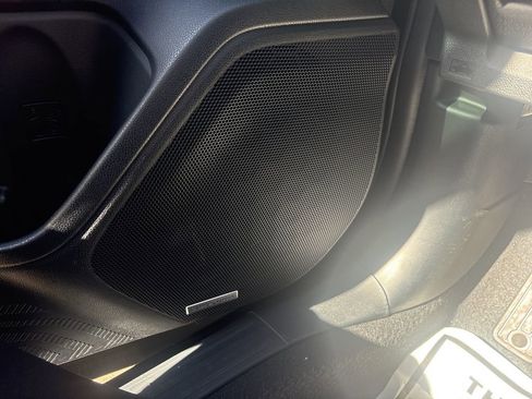 Used 2025 Subaru Forester Sport image 12