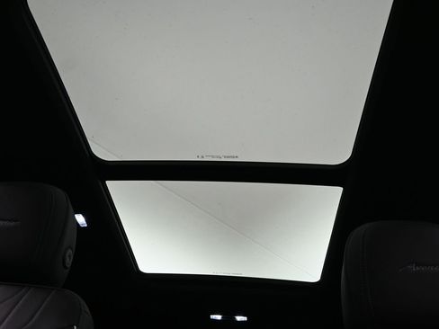 Certified 2025 Buick Enclave Avenir w/ Super Cruise Package image 19