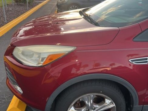 Used 2014 Ford Escape SE image 6