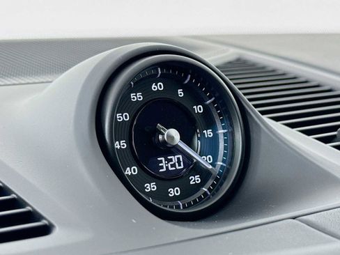 New 2026 Porsche Cayenne E-Hybrid image 17