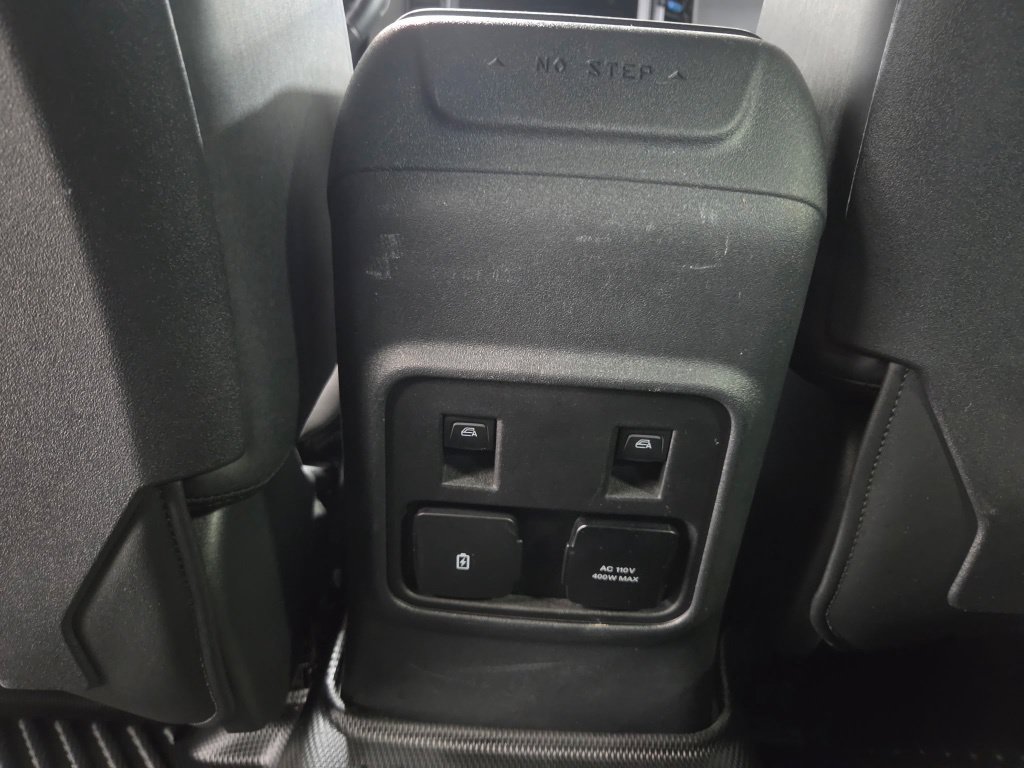 Used 2024 Ford Bronco Black Diamond AWD/4WD image 22