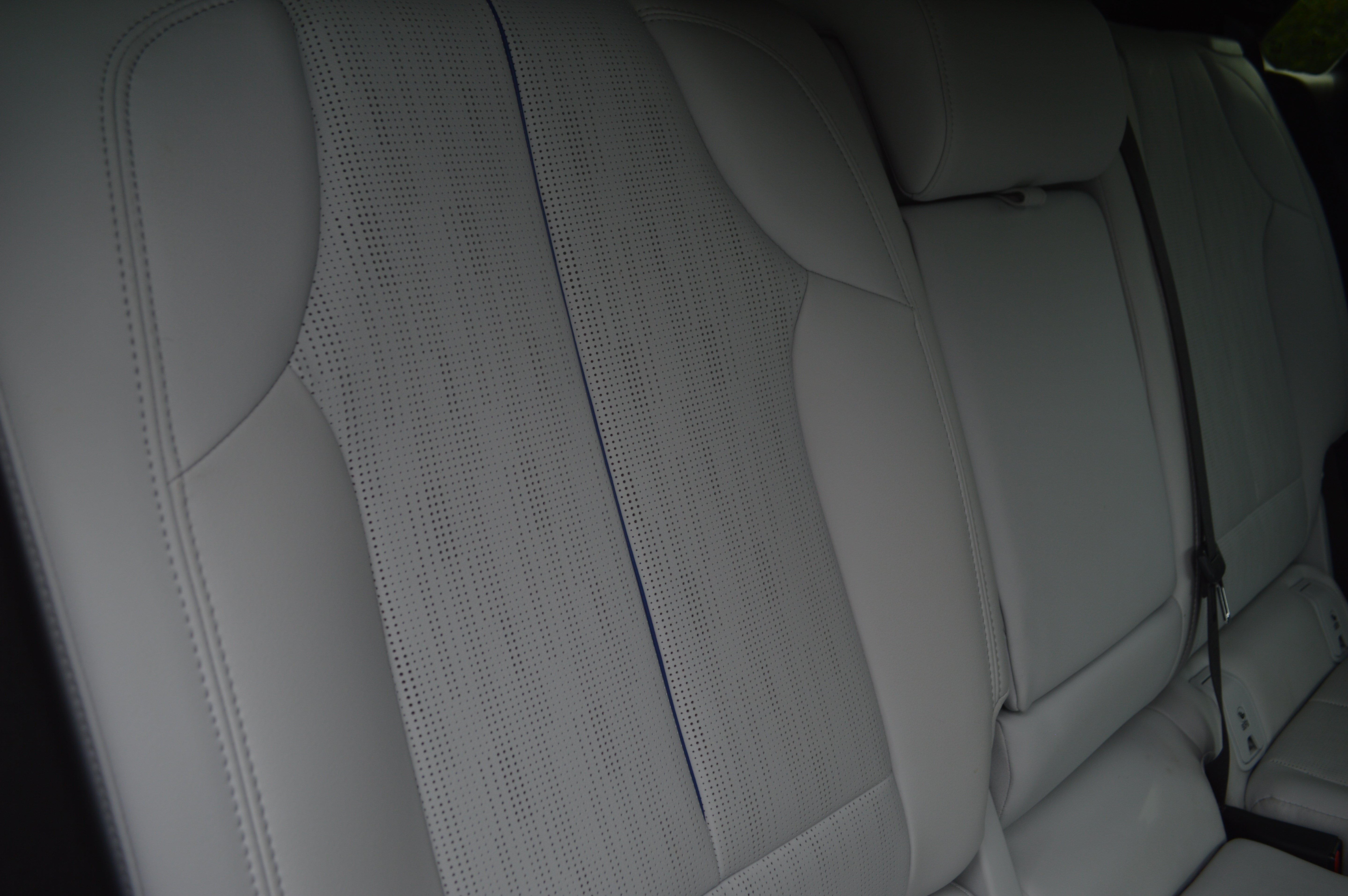 Used 2024 Cadillac Lyriq Sport RWD image 31