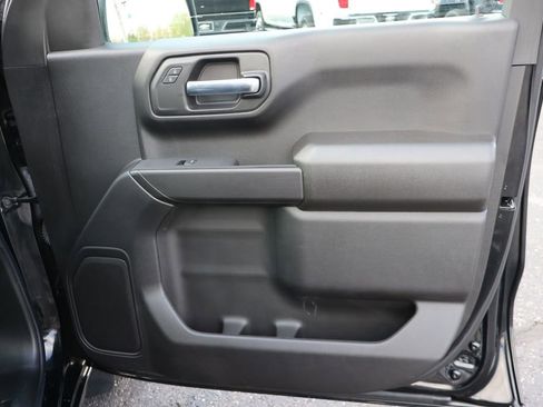 Used 2023 Chevrolet Silverado 1500 Custom image 21