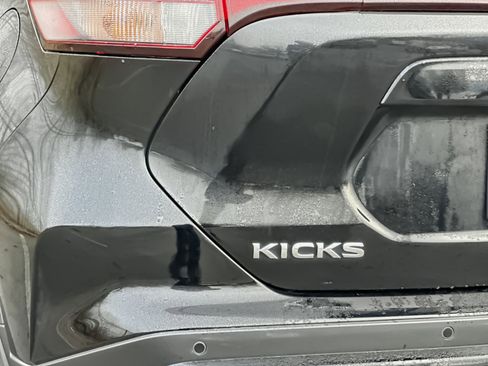 Used 2025 Nissan Kicks Play S image 27