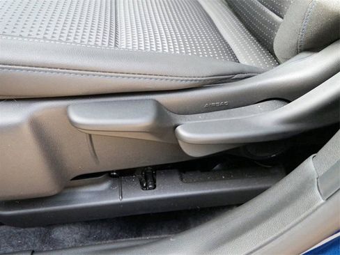 Used 2024 Chevrolet Trax LT w/ Driver Confidence Package image 15